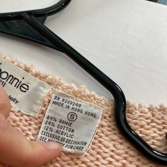 Bonnie & Bill Vintage Pink Embroidered Flowers Lace Appliqué Sweater Size S - Picture 5 of 13